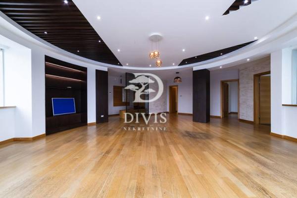 Slika 1 - Milentija Popovića, Petosoban stan na prodaju, 195m2, 960.000€